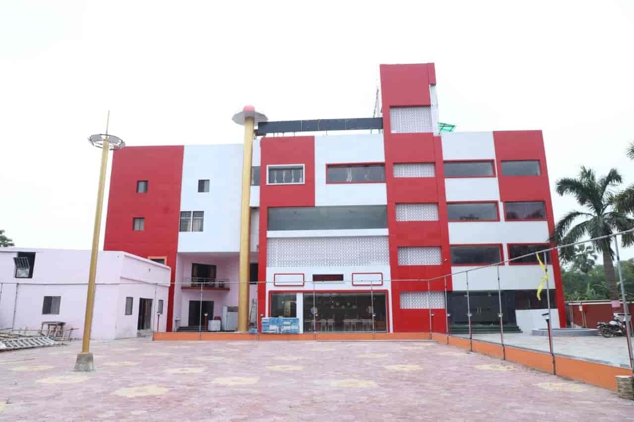 Hotel Myra Exterior Entrance